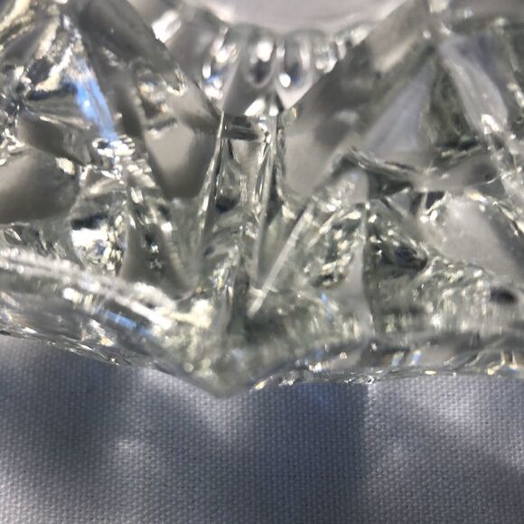 VINTAGE Glass round ashtray/trinket tray 7” w X 2” h, 2 Lb 11oz nonsmoking home - Picture 11 of 14